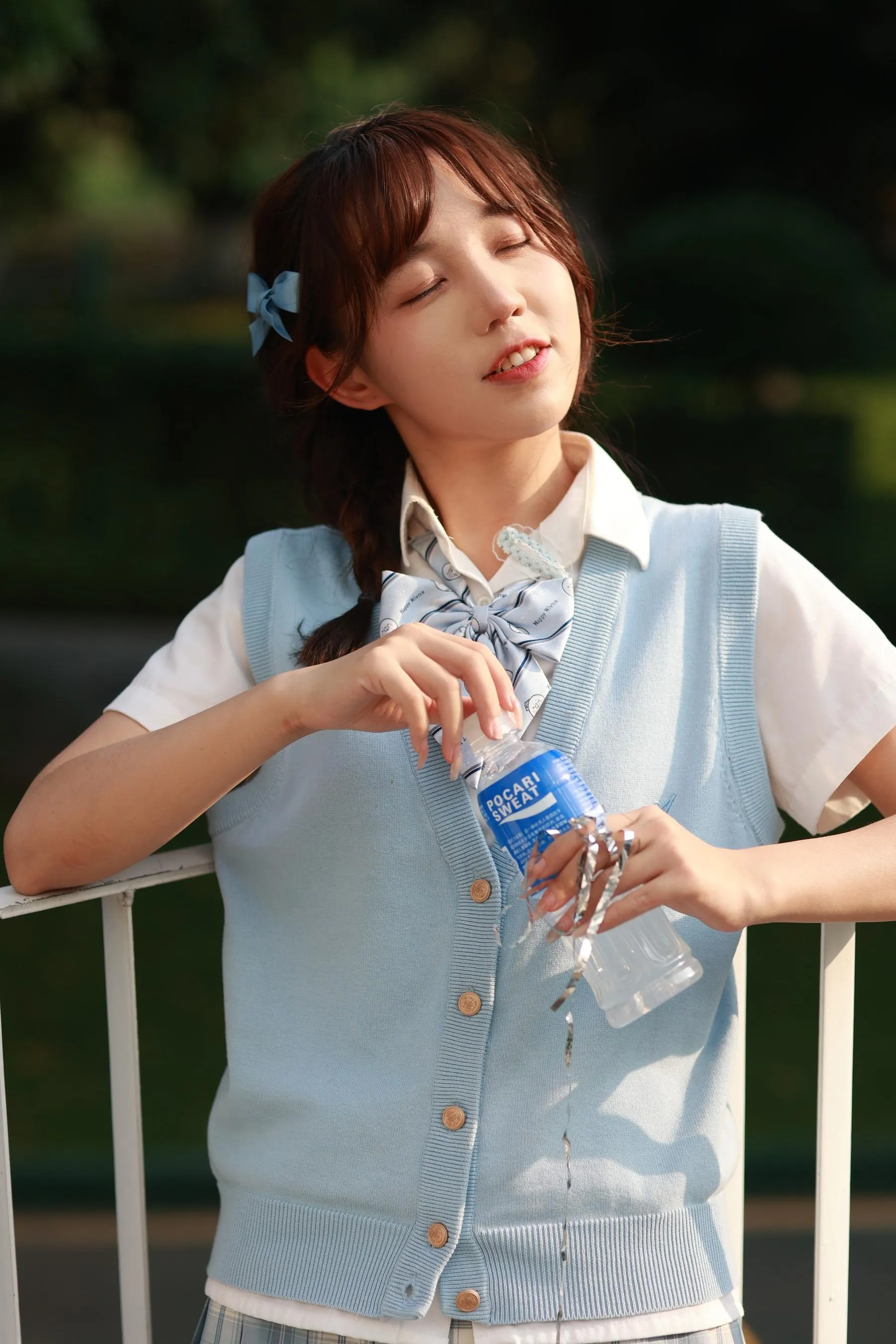 [艺图语] 2022.06.18 放学后 小树 [32P]插图1